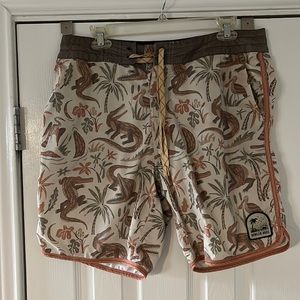 Howler Brothers board shorts 33